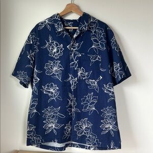 GAP Navy Short-Sleeve Button-Down Shirt with White Floral Print